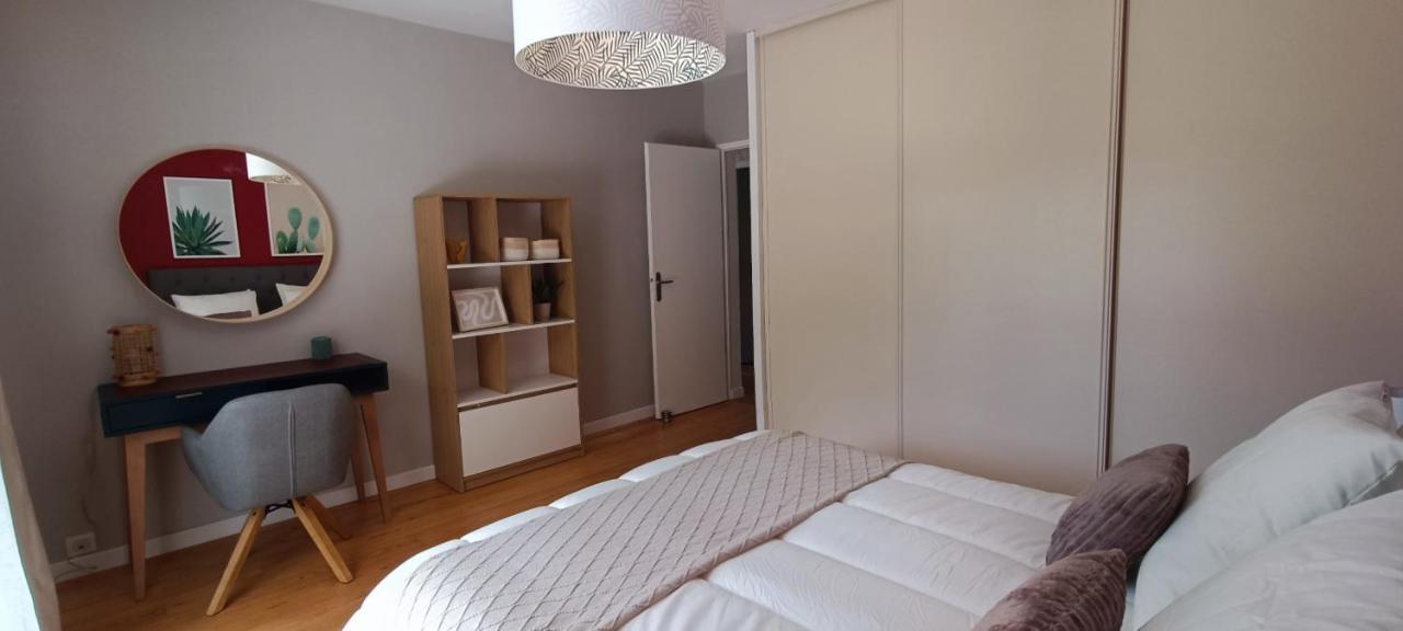 Magnifique Villa 5 Etoiles Avec Piscine Privee Parc 2 Ha La Chaize-le-Vicomte Exteriör bild